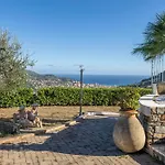 Caroline Private Pool And Seaview
